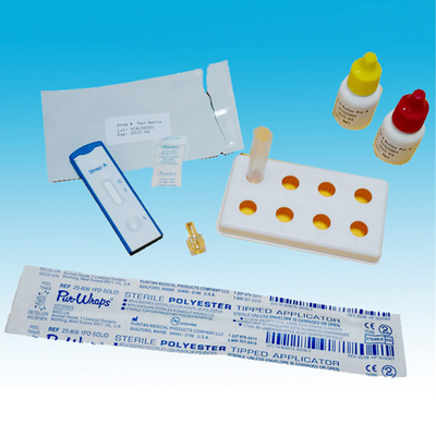 Um cotonete rápido da garganta dos jogos do teste da doença infecciosa do Strep A do Immunoassay da etapa
